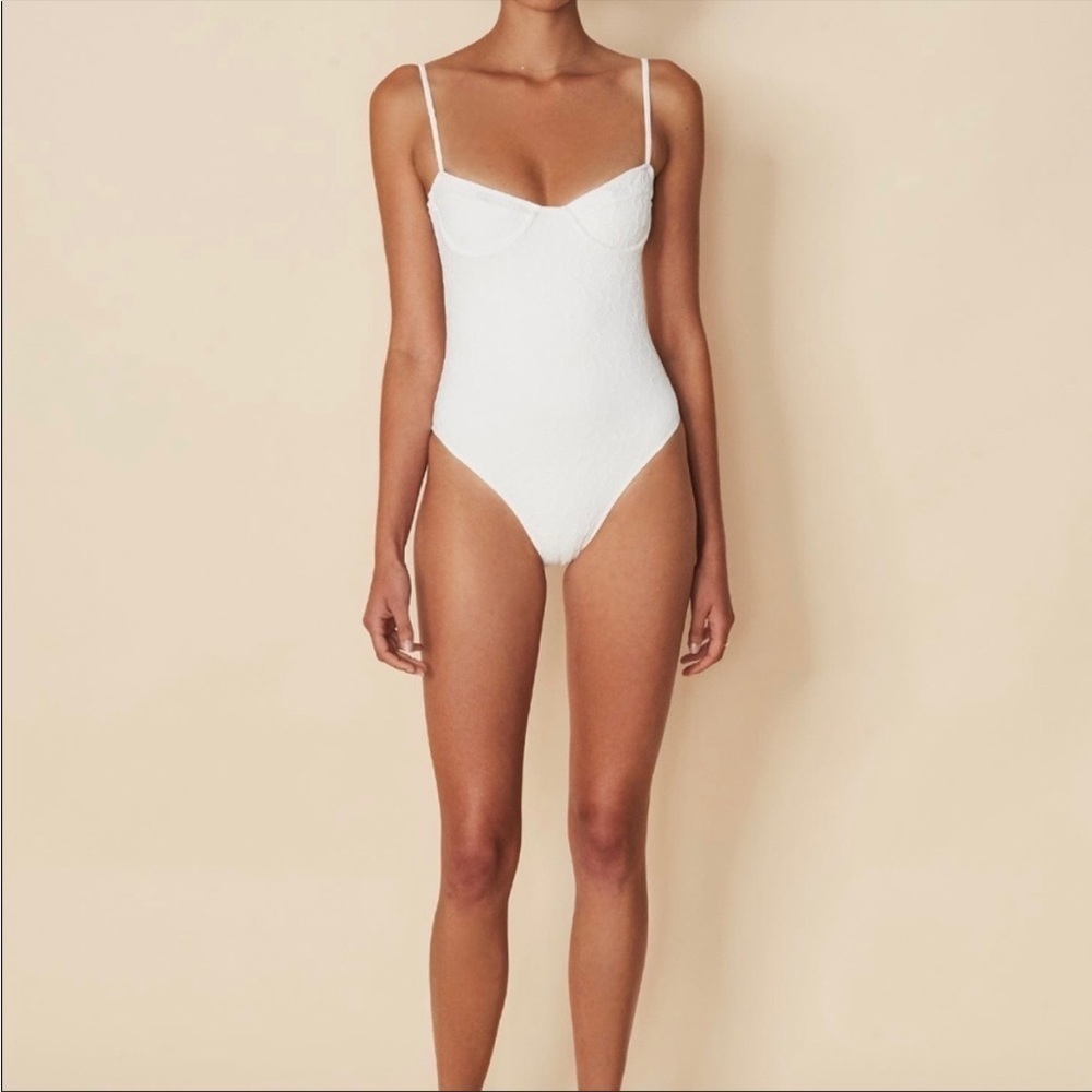 NWT NWT FAITHFULL THE BRAND BEA
ONE PIECE